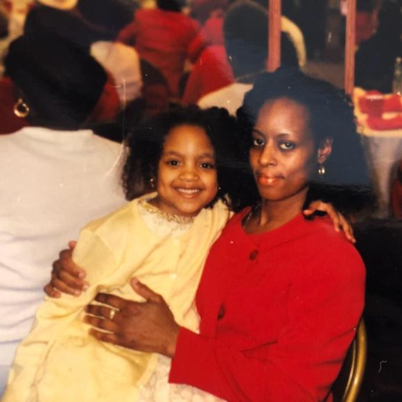 Meet your Posher, Erica - Picture 1 of 1